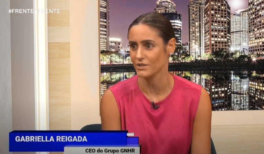 Gabriella Reigada é a entrevistada de Hugo Rocha, no Programa Frente a Frente