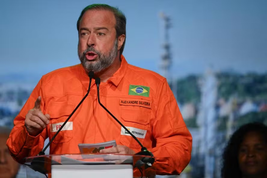 Novo vale-gás será lançado em 5 de agosto e promete alcançar 17 milhões de famílias, diz ministro