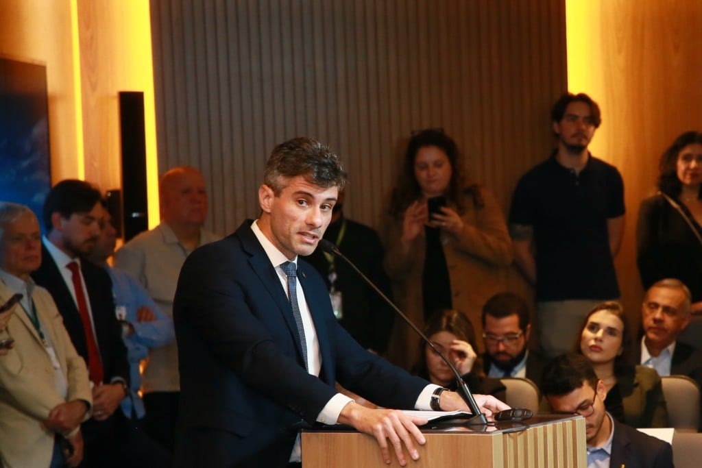 Novo LRCAP distensiona disputa entre térmicas conectadas e desconectadas a gasodutos, diz secretário do MME