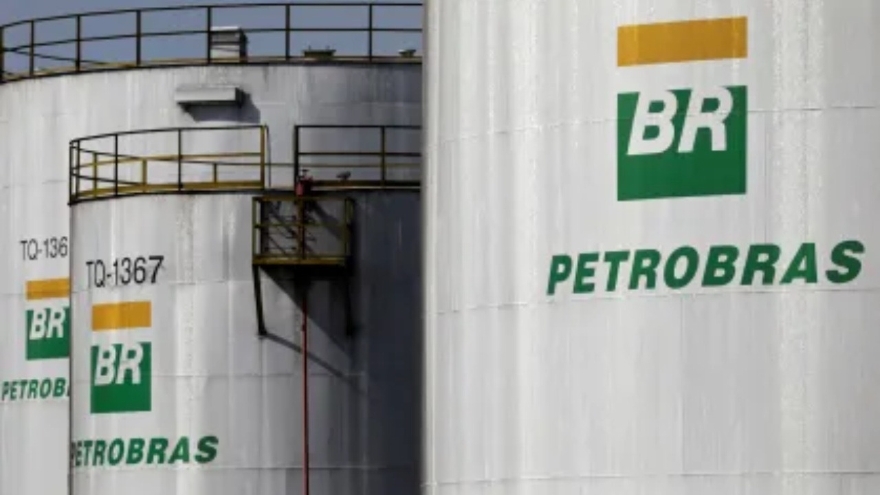 Petrobras acelera entrada no mercado de baterias e vê no primeiro leilão nacional a chance de ampliar estratégias para enfrentar desafios da transição energética