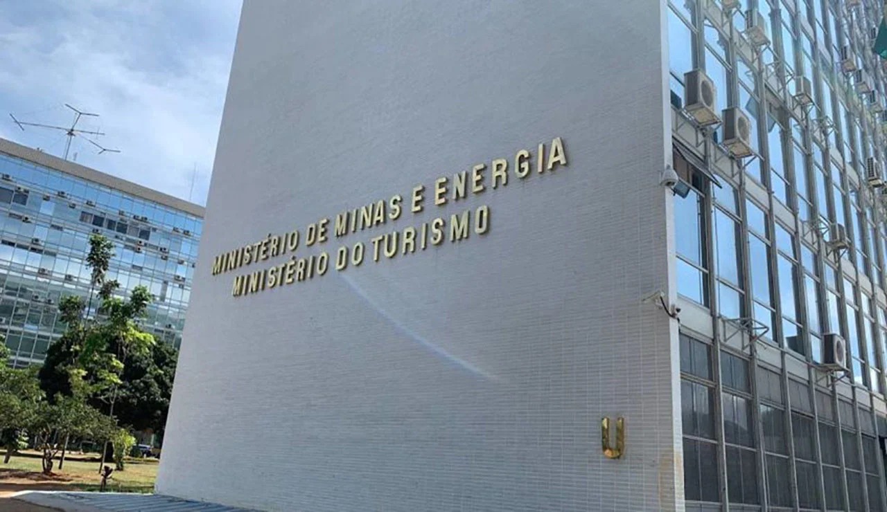 MME divulga a Portaria Normativa nº 140, sobre compensação financeira em cortes de energia