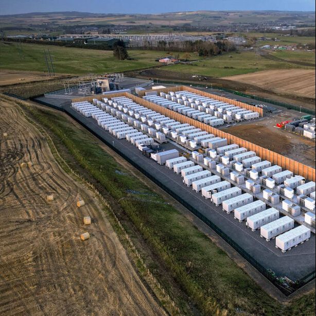 Grid batteries reach stunning new peak of 44 pct of evening demand in world's fourth biggest economy